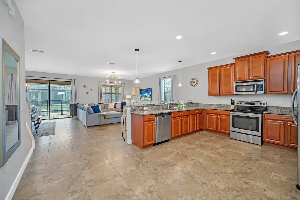 Spacious Home Near Disney