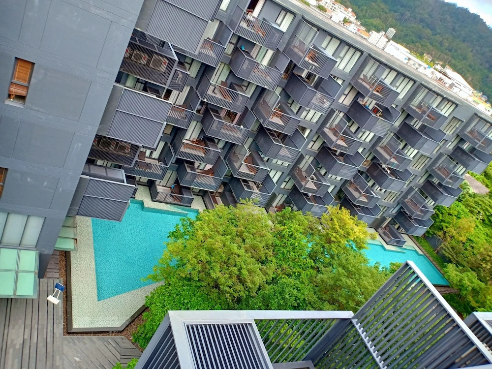 Patong Beach Luxury Condo
