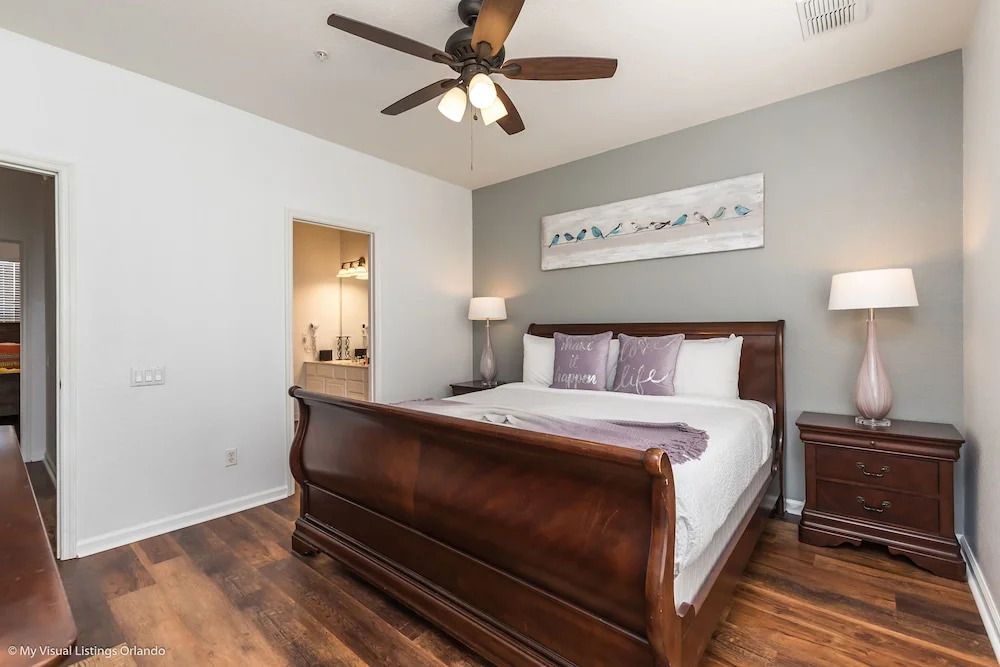 Fresh and Remodeled in Vista Cay! Townhome - 3br/3.5ba 3vc045