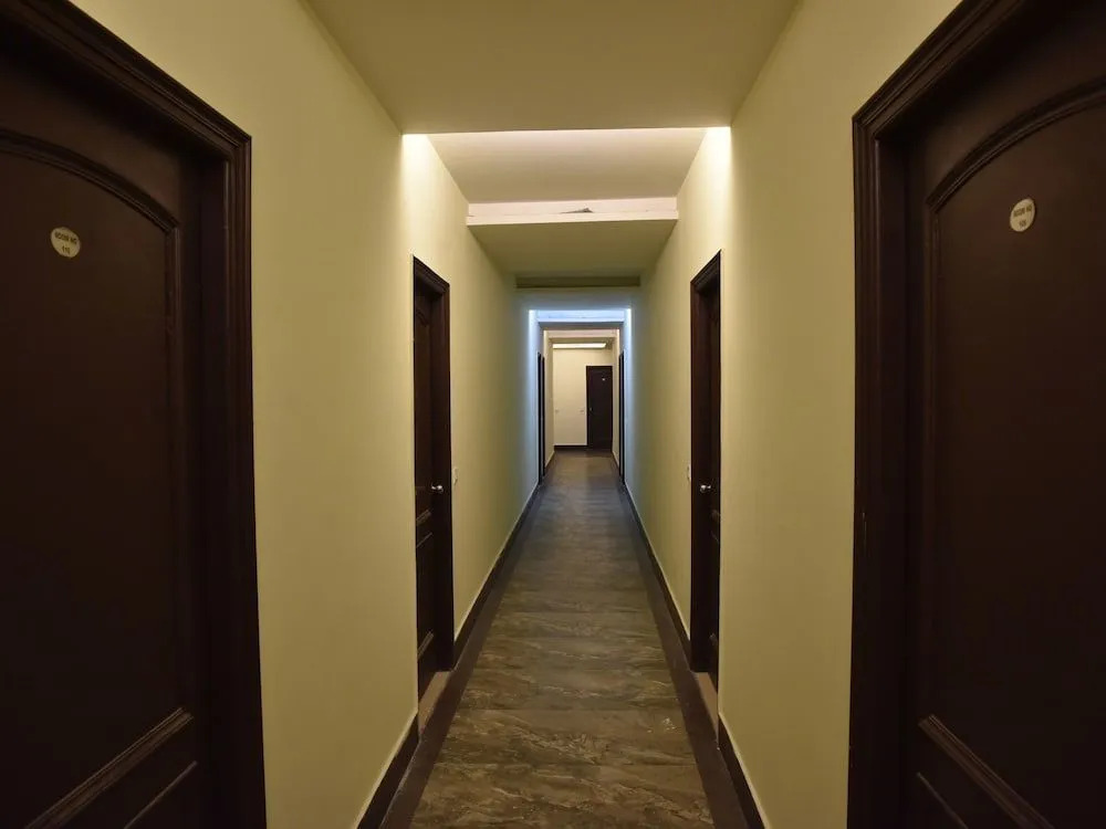 OYO 10753 Hotel Triund Regency