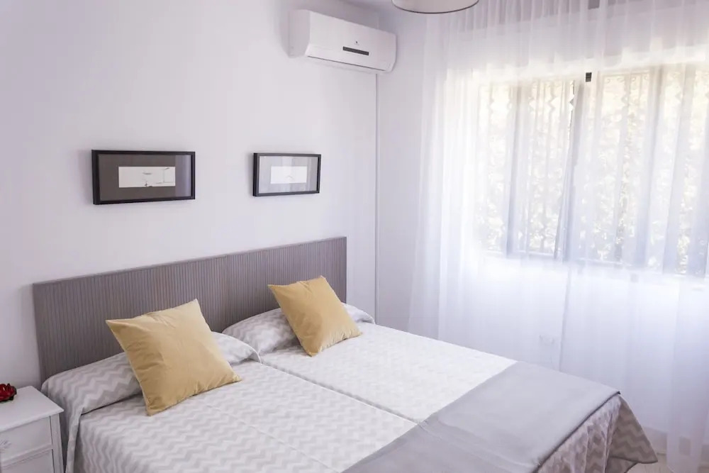Living4Malaga Villa Miraflores
