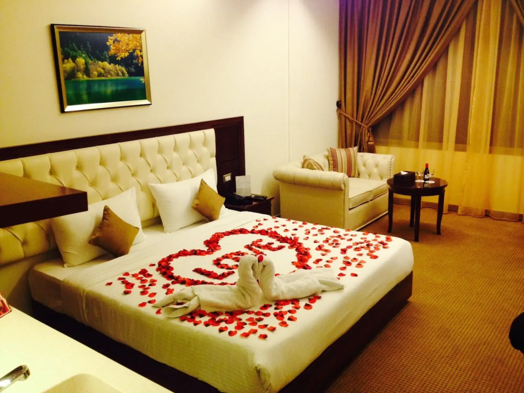 Midtown Hotel & Suites
