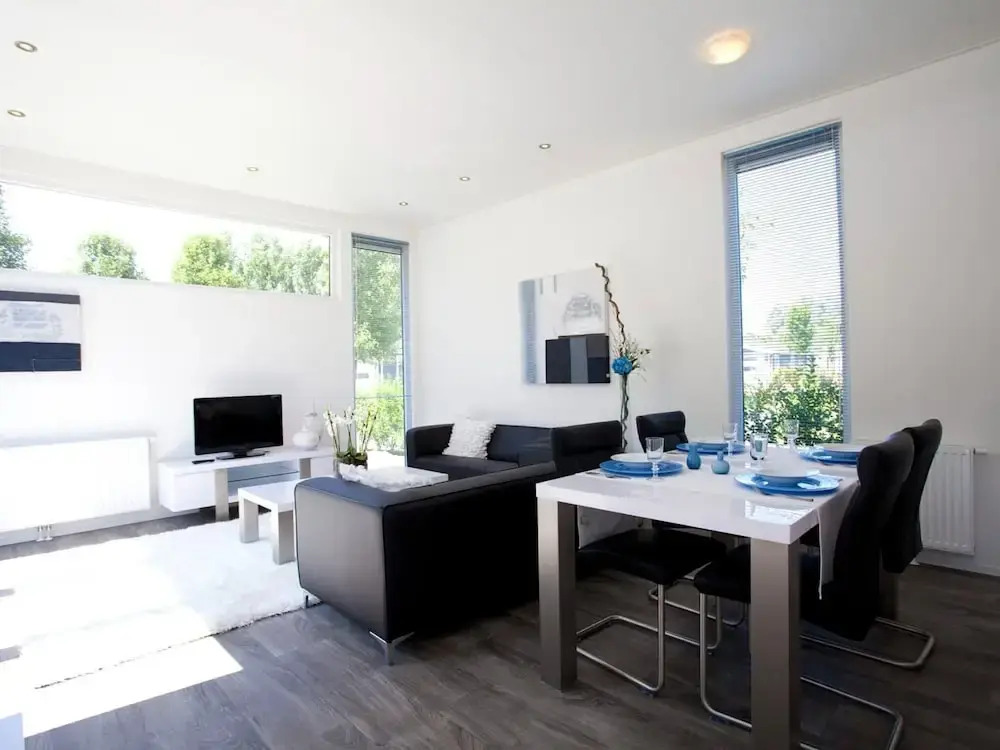 Modern Holiday Home in Velsen-zuid