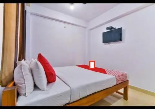 Sweet AC Rooms near KFC Restaurant