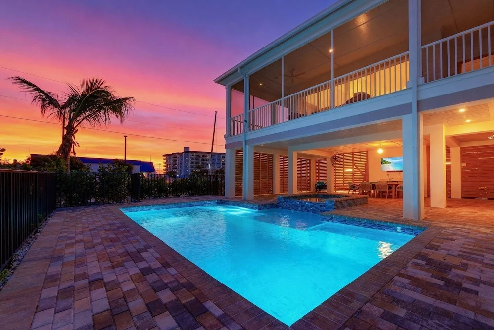211 Ostego - Island Time 4 Bedroom Home