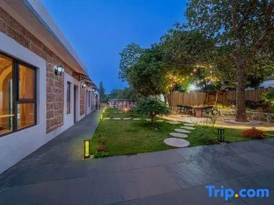 Weizhou Island Coral Residence Homestay (Catholic Church Beike Beach)