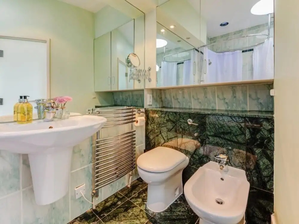 Stanhope Mews Apartment