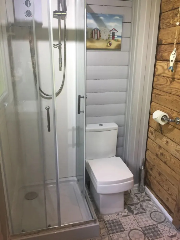 Lovely 3-bed Log Cabin in the Hills Near Dunoon