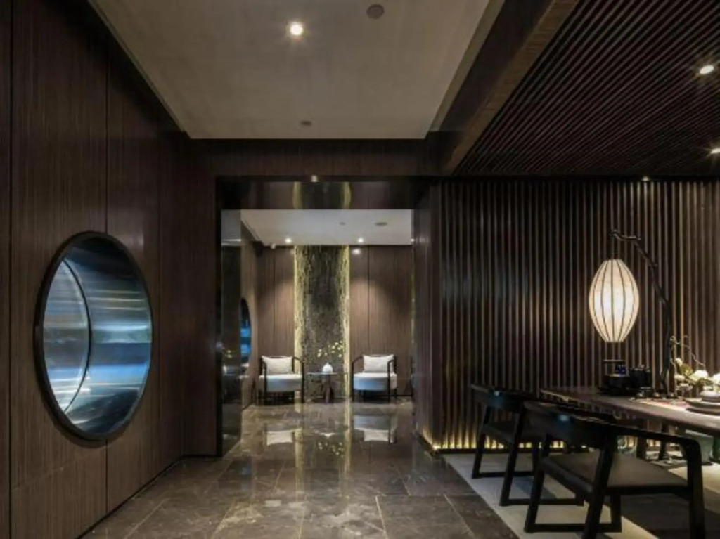 Baiwei Hotel (Zhengzhou CBD Exhibition Center)
