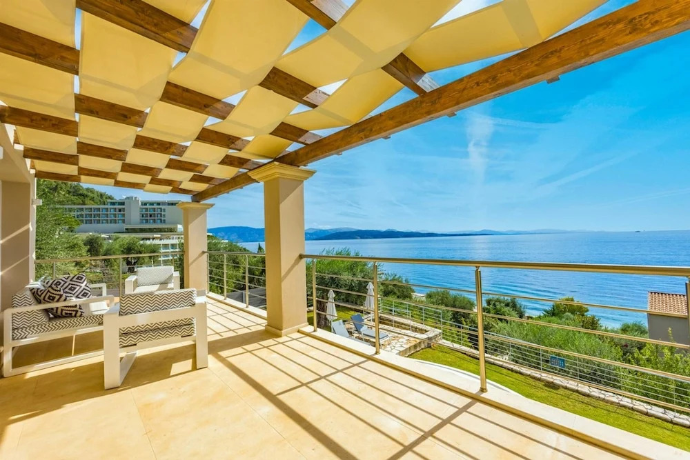 Villa Penelope With 4 Bedrooms and 3 Bathrooms