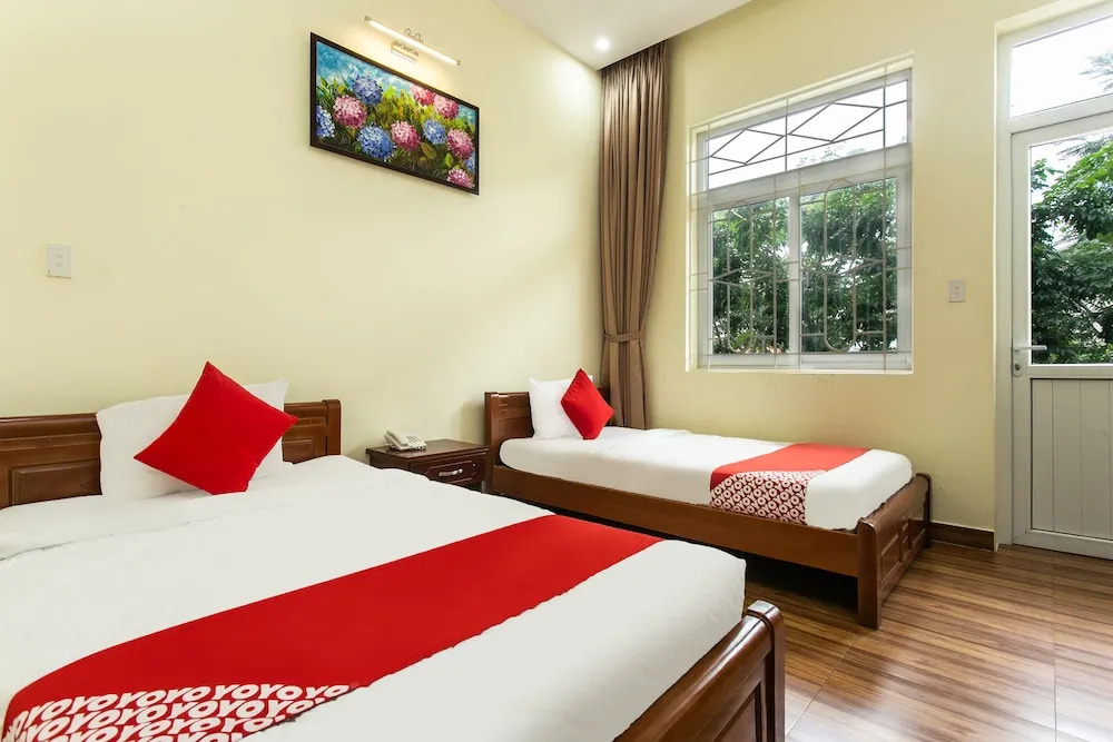 King Garden Hotel by OYO Rooms