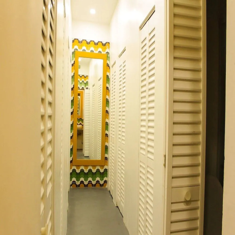 Birds Hostel