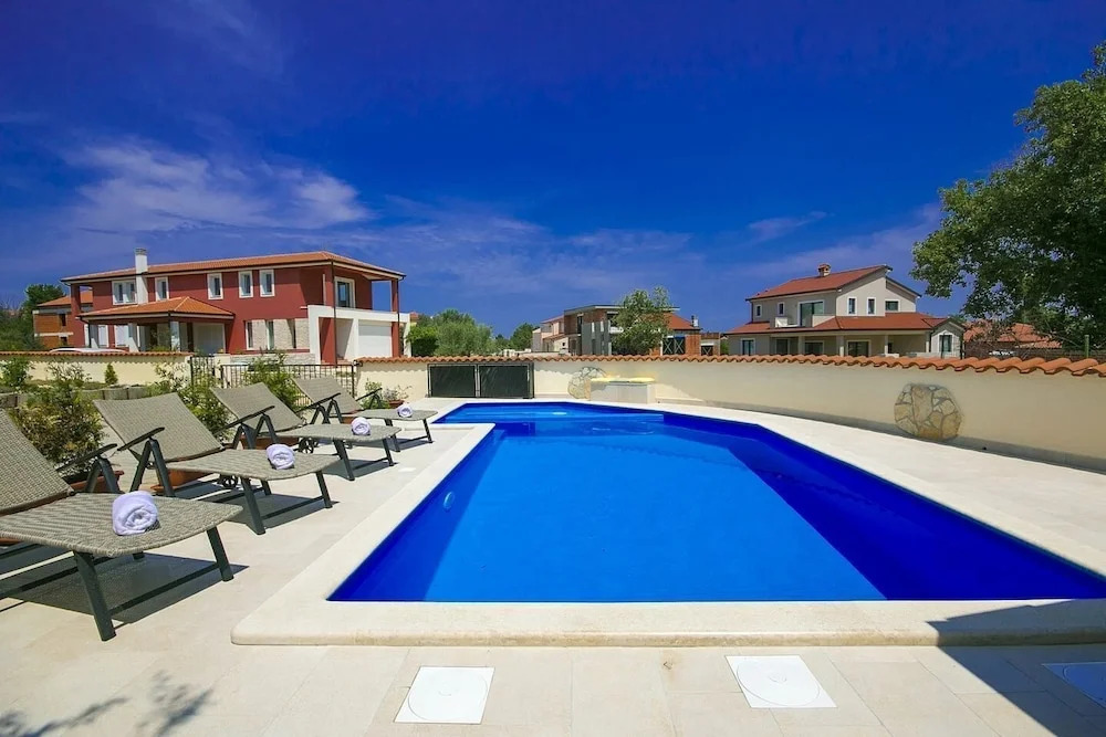 Apartments Daris