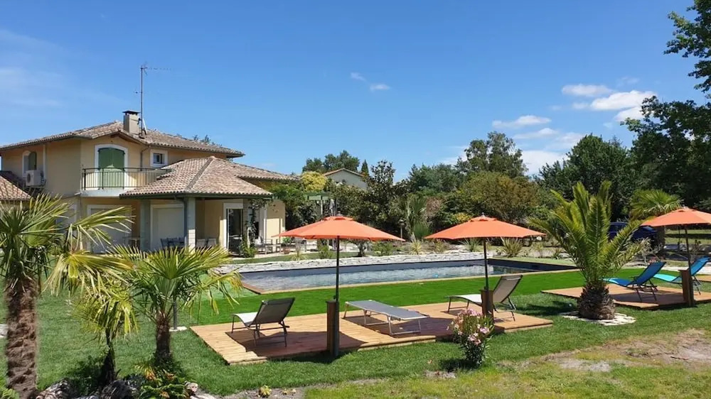 Suite up to 3 people with pool and terrace
