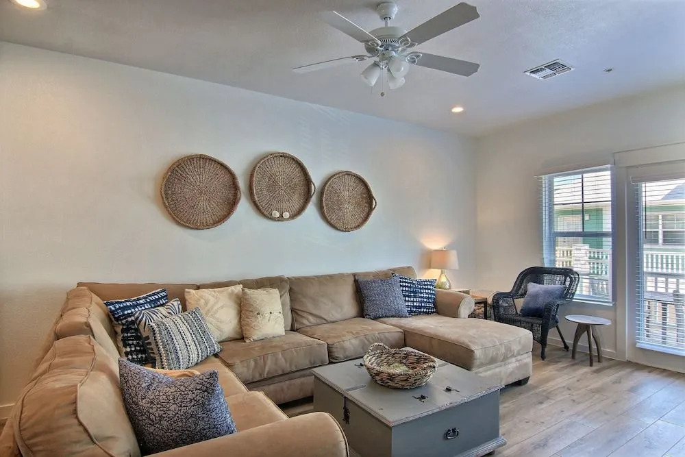 Three Keys Cottage 12 by RedAwning