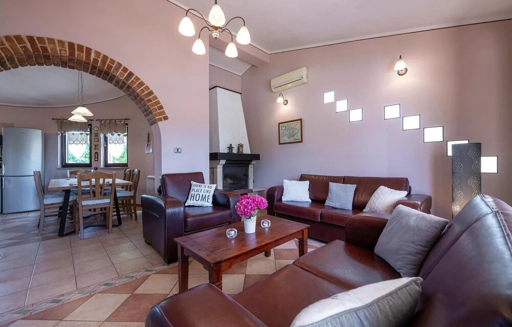 Stunning Home in Medulin With Wifi and 4 Bedrooms