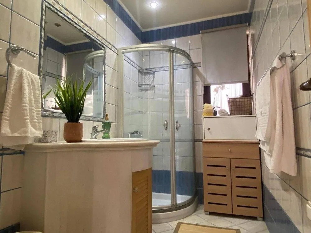 Evi's Afandou Suite - Vintage & Modern