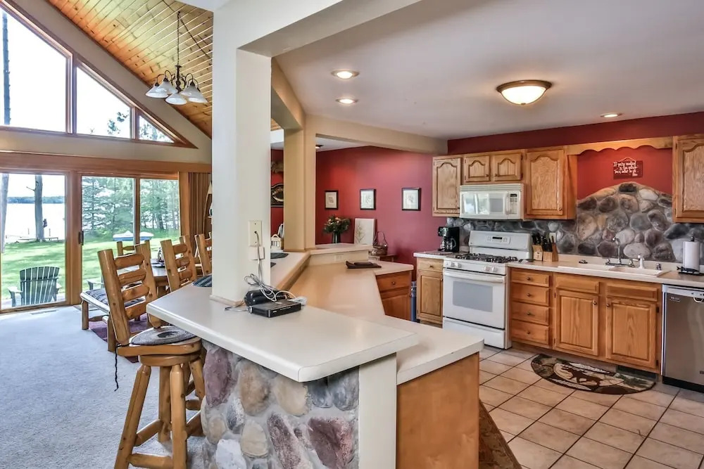 Sandy Shores - 4 Br Home