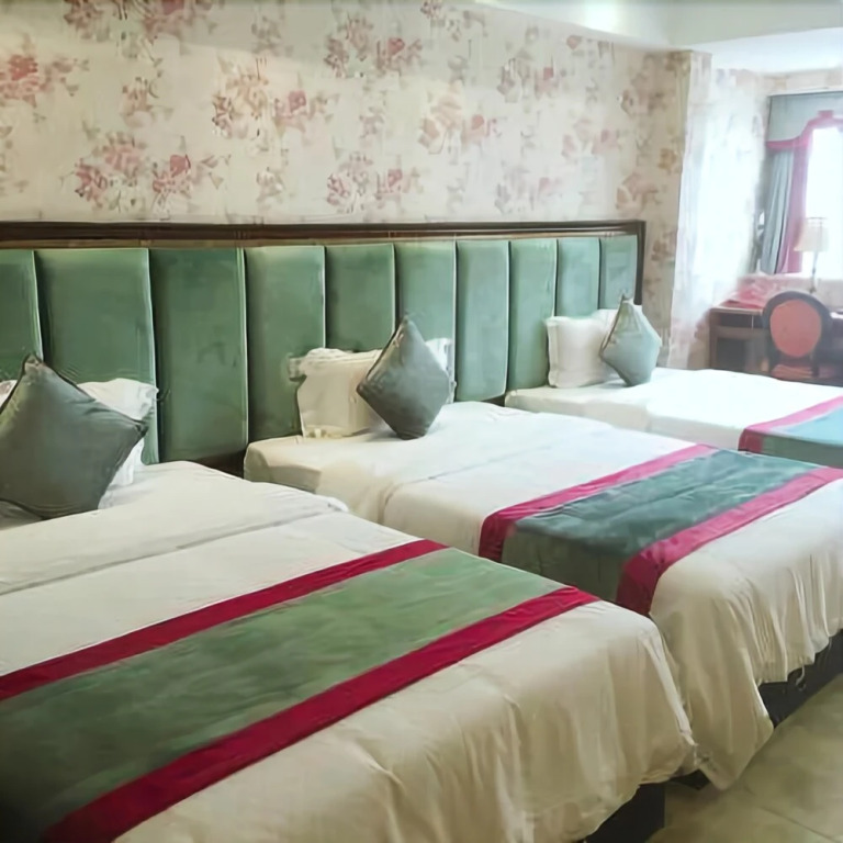 Flowers Hotel