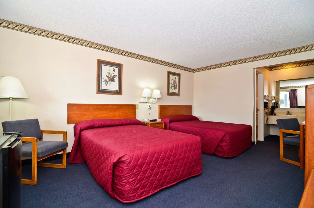 Residential Suites Blue Springs by Hotel O I 70