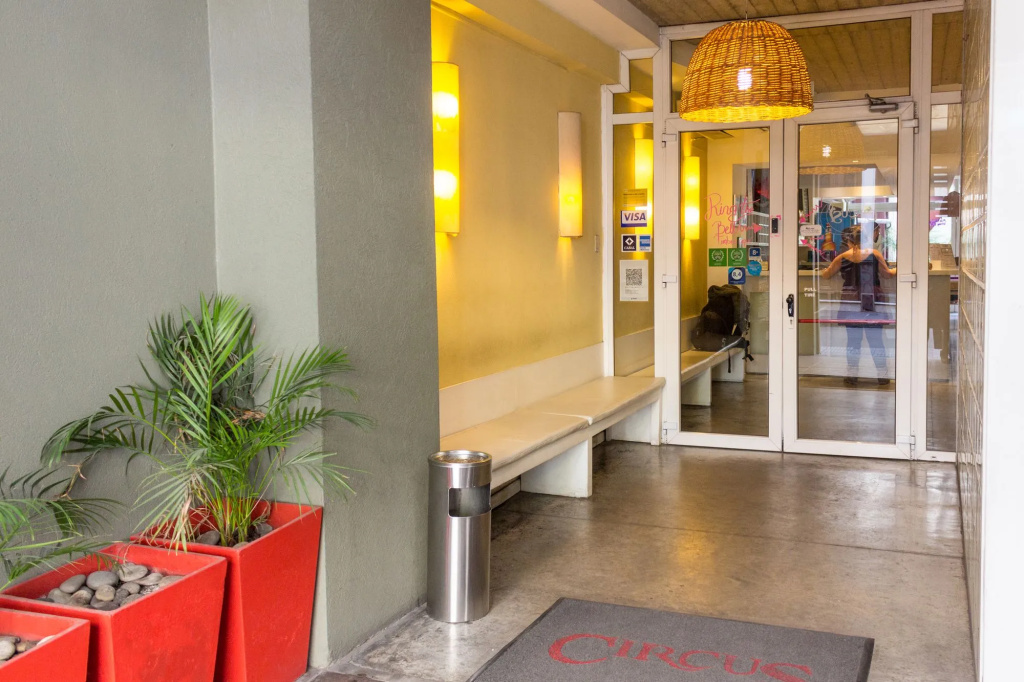 Circus Hostel