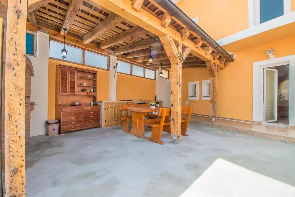 Apartments Sare