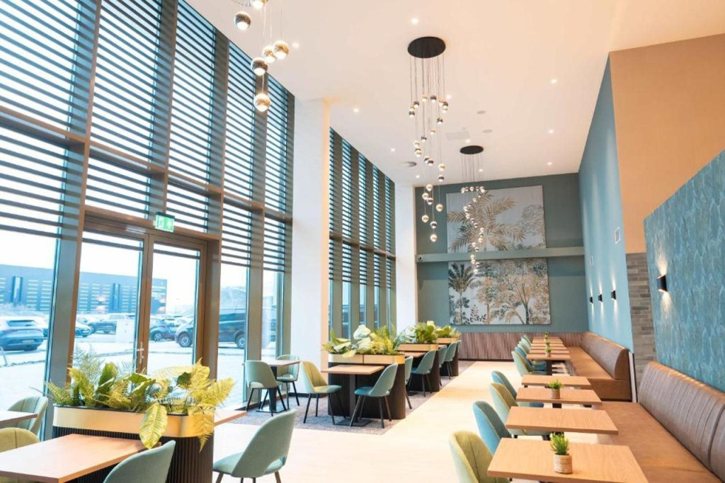 OZO Hotels De President Amsterdam Schiphol Airport