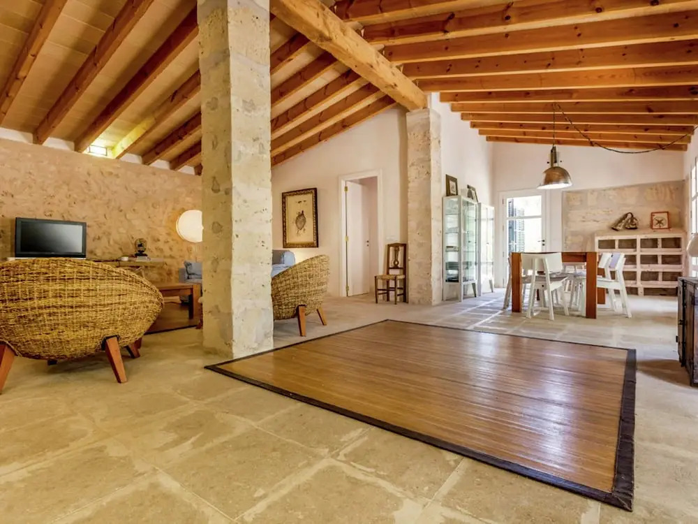 This finca has its own private access to the beautiful sandy beach Es Trenc