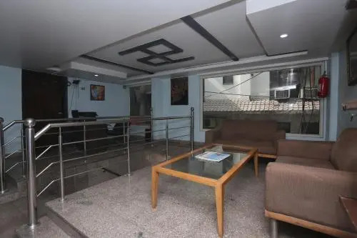 HOTEL GREEN PALACE Delhi Airport