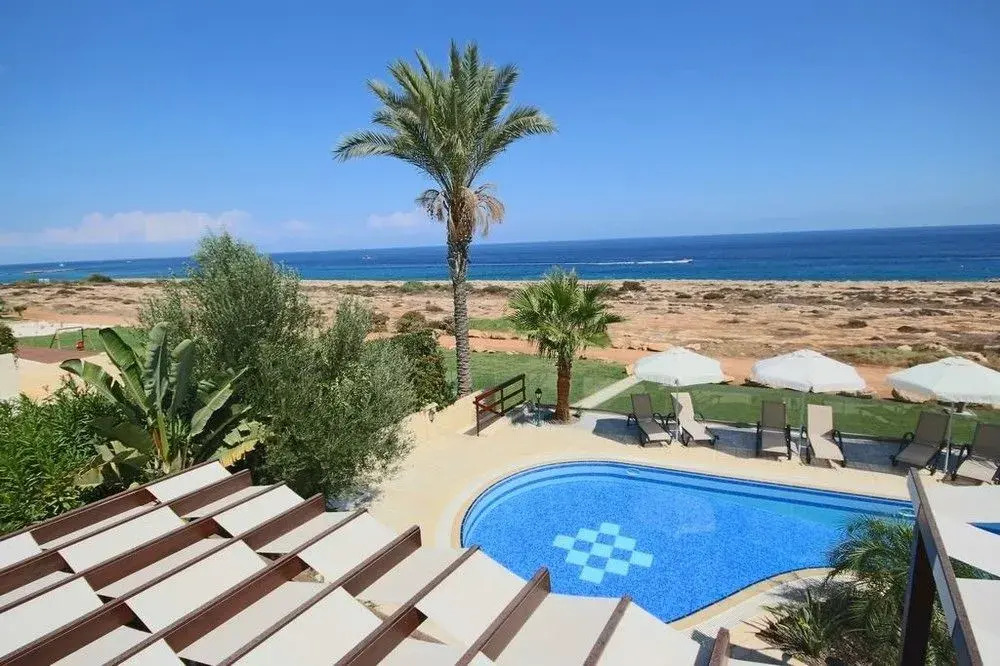 Nireas Seafront Villa