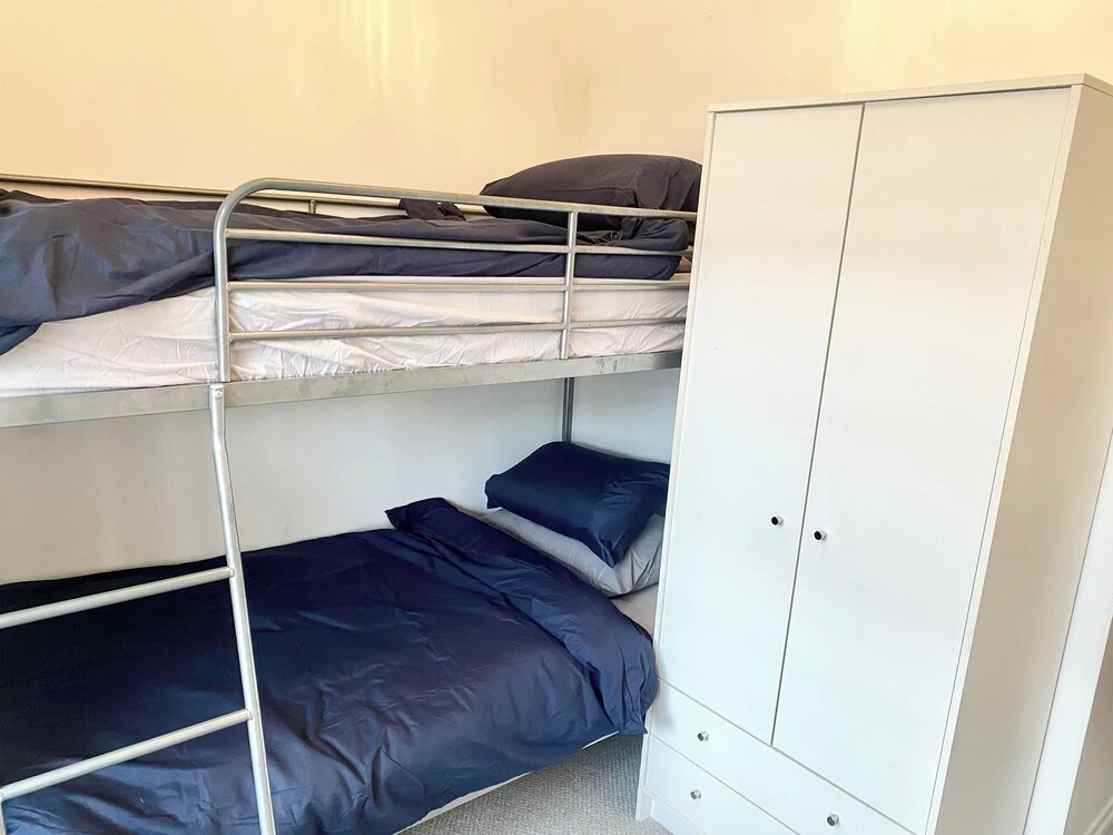Torquay, 2 Bedrooms, Sleep 6, Free Parking, Torbay