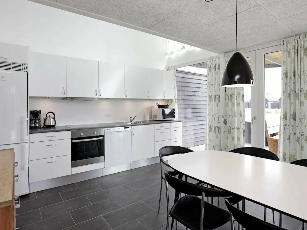 Modern Holiday Home in Rømø Near Sea