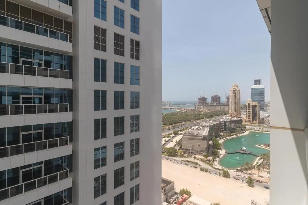 Hometown Apartments - Luxury and Spacious 3 bedroom apartment in Marina