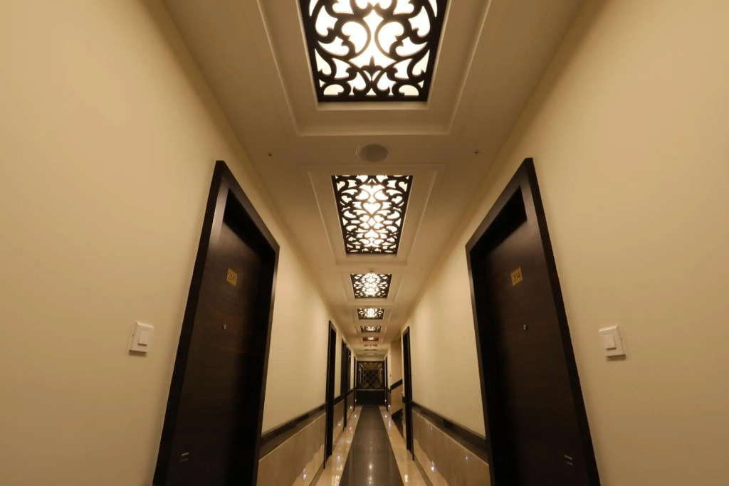 Mayuraa Residency