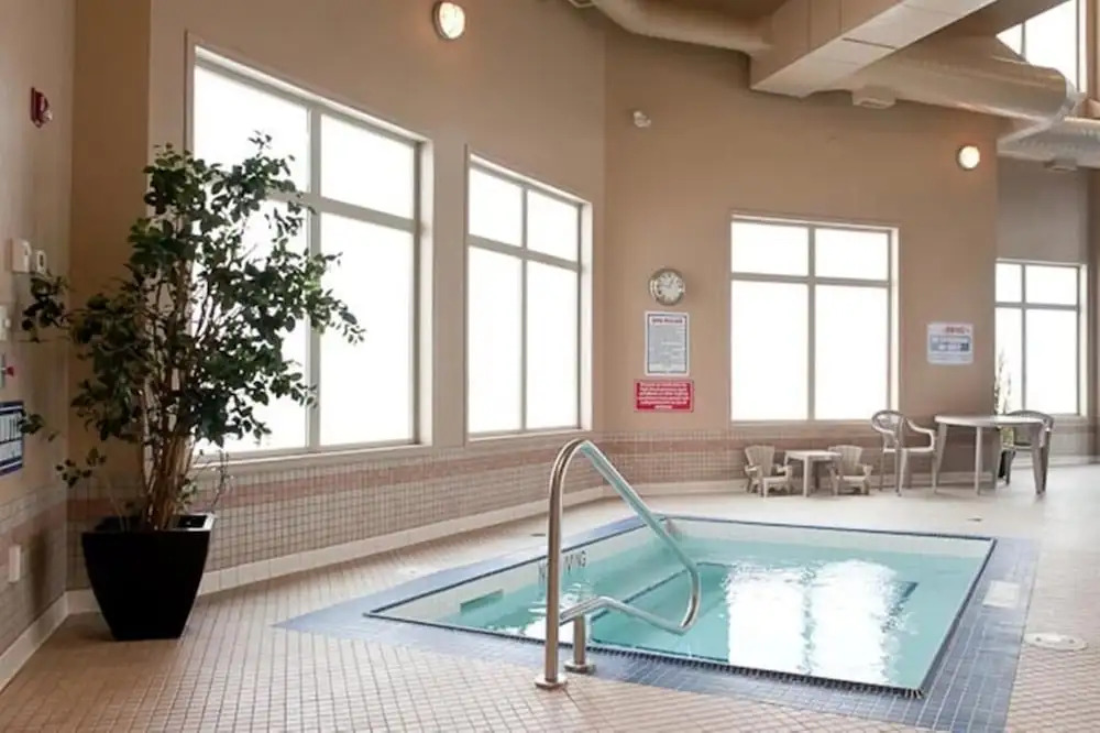 Paradise Inn and Suites