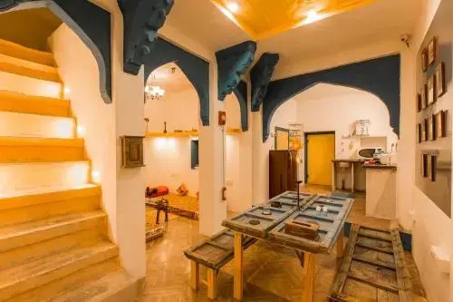 Locomo Hostel - A Heritage Property