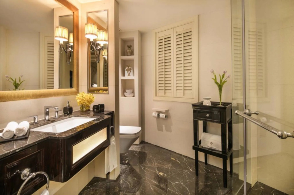 The Pury Hotel