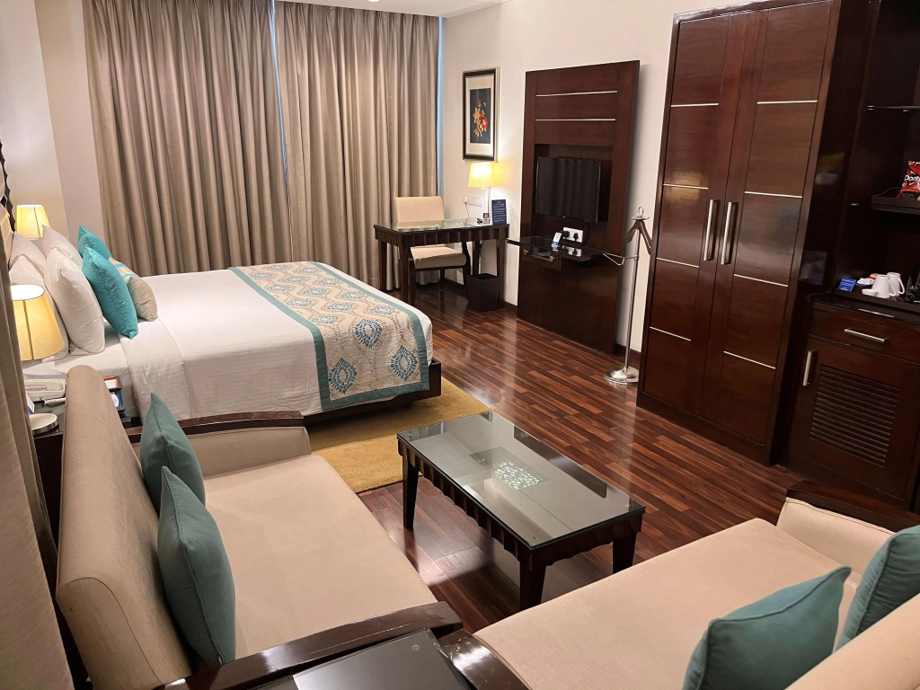 Deventure Sarovar Portico Kapashera, New Delhi