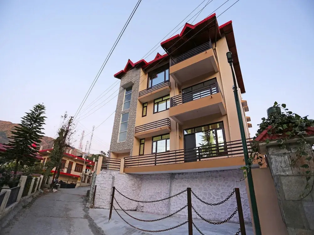 OYO 10853 Home 2BHK Bhimtal lake