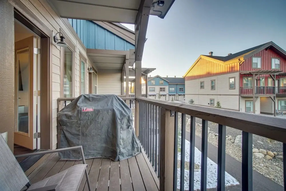 Mccall Vacation Rental w/ Private Balcony & Grill!