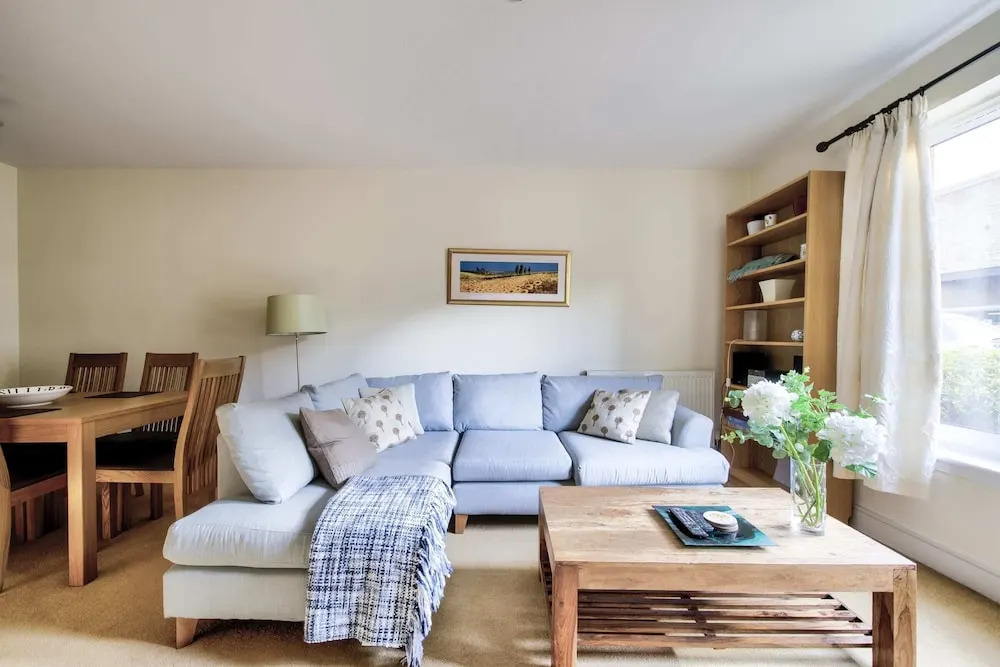 Guestready - Bright, Spacious 2bdr Flat