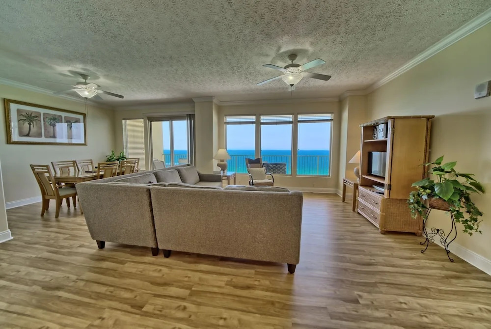 Luxurious Tropical Condo with Breathtaking Gulf View - Unit 2006 by RedAwning