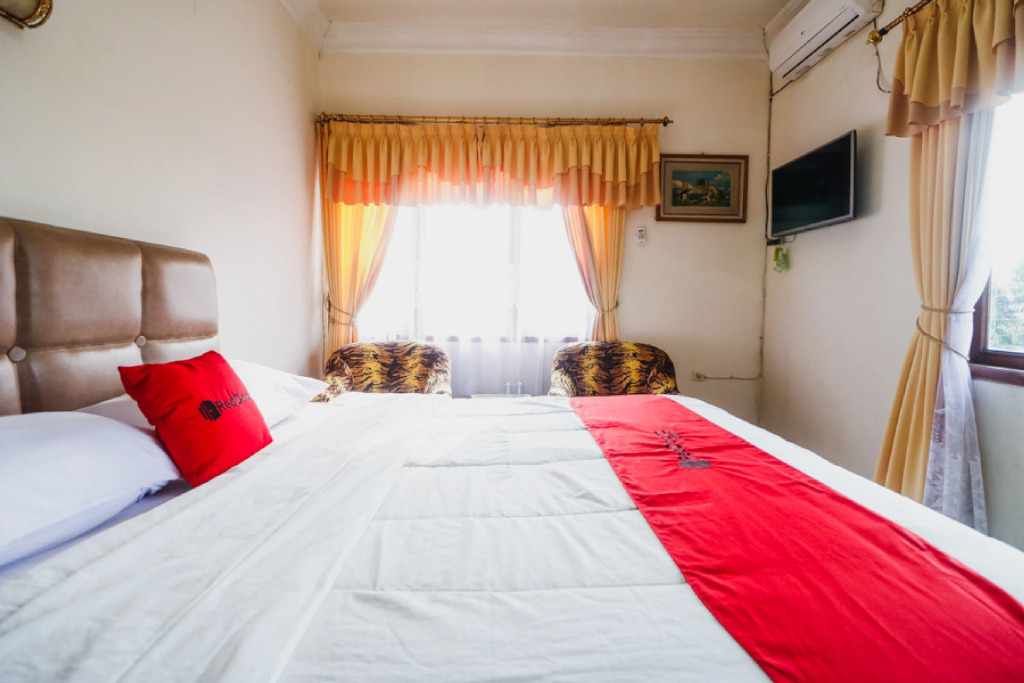 RedDoorz at Hotel Andalus Puncak