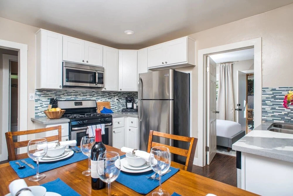 Charming 3br/2ba Craftsman Home by Domio