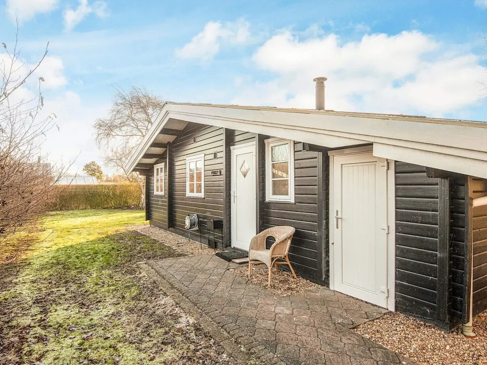 Peaceful Holiday Home in Hemmet near Sea