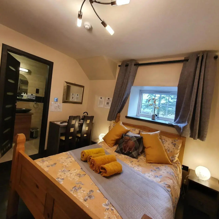 The Cot House Inn