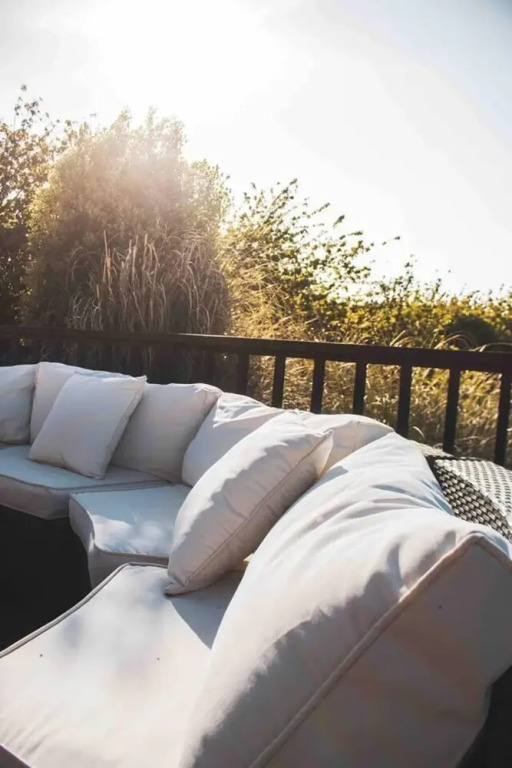 Threeways Retreat With Heated Swimming Pool