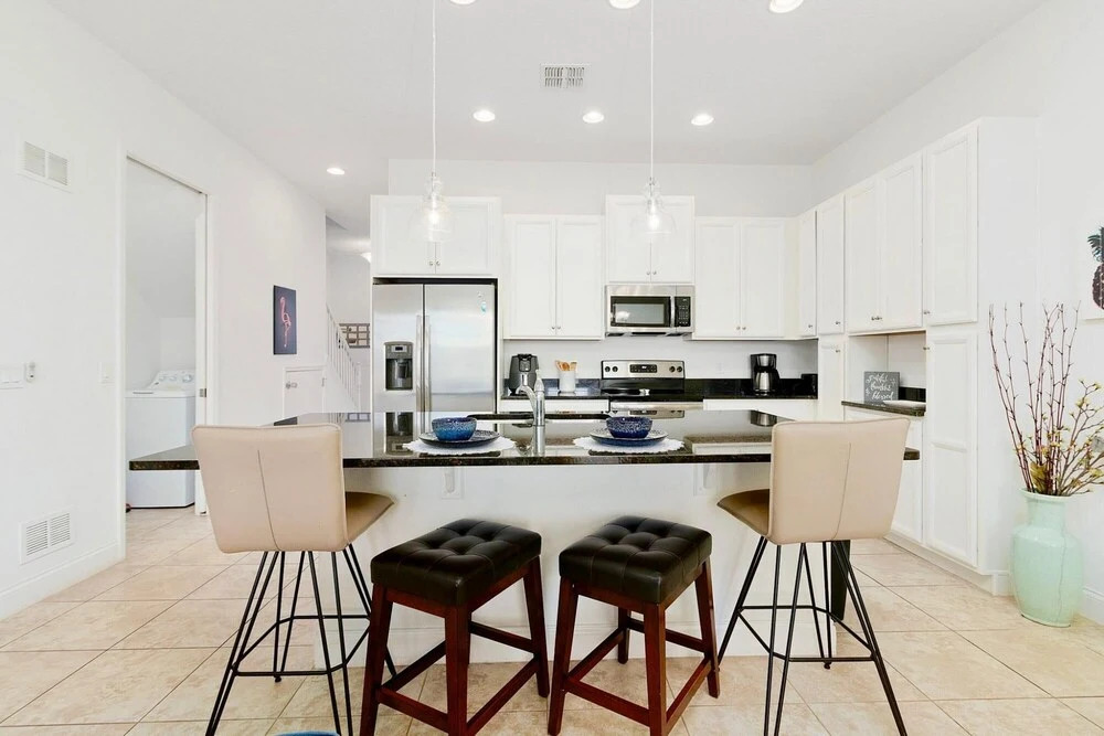Stylish 3BR Townhouse With Pool Near Disney