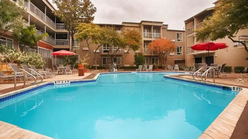 Clarion Inn & Suites Conference Center
