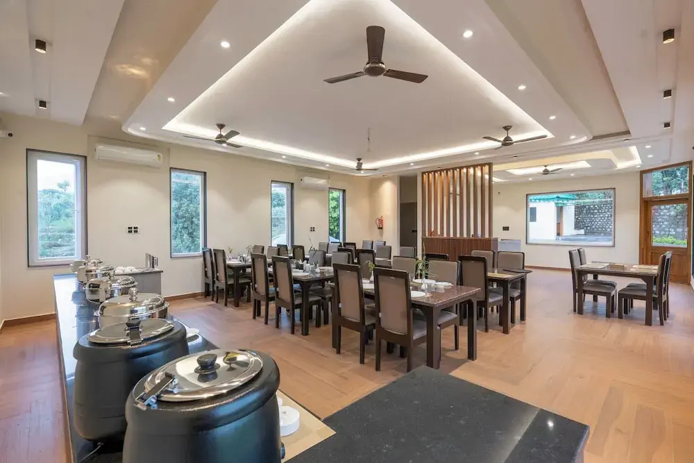 Corbett Four Seasons